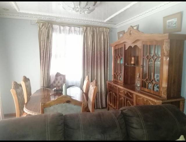 3 BEDROOM HOUSE FOR SALE IN UMLAZI M